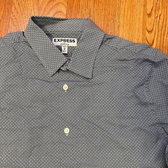 Express Button Up Patterned Shirt - Picture 2 of 4